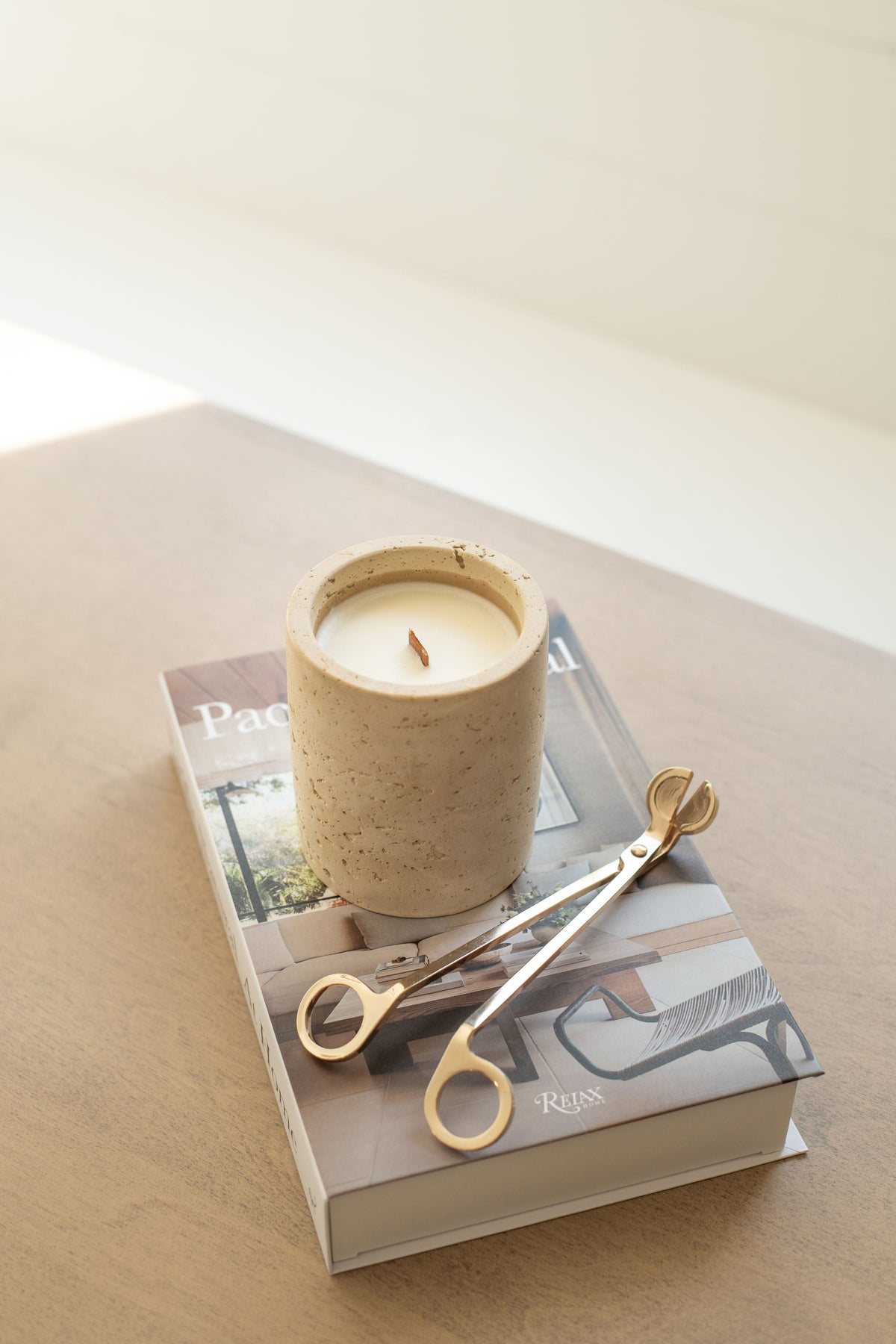 Travertine and Lava Rock Candle with Lid, Travertine / Coconut Lime